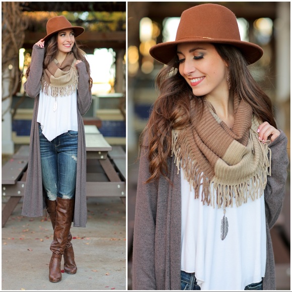 ✨LAST ONE✨Mocha Colorblock Fringe Infinity Scarf - Picture 3 of 3